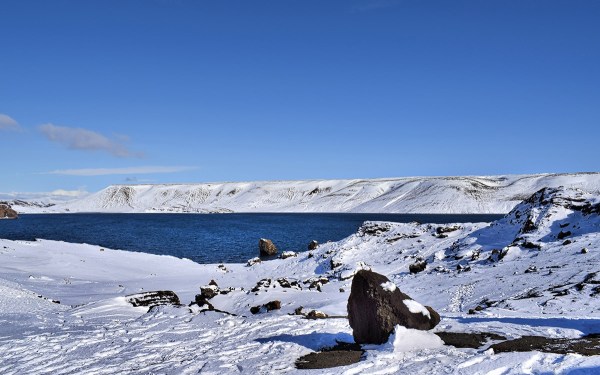 kleifarvatn-lake